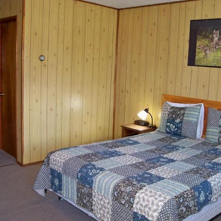 Stardust Motel Haines Junction Dış mekan fotoğraf